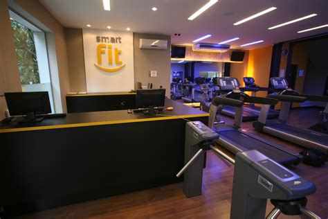 academia smart fit telefone contato.